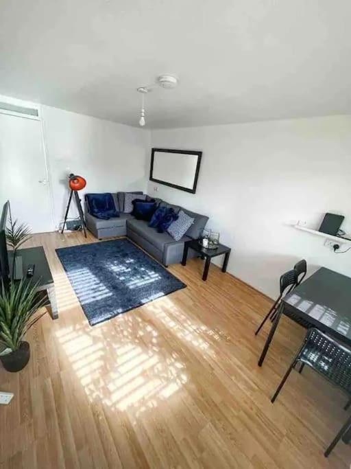 Spacious Two Bedroom Flat London Ngoại thất bức ảnh