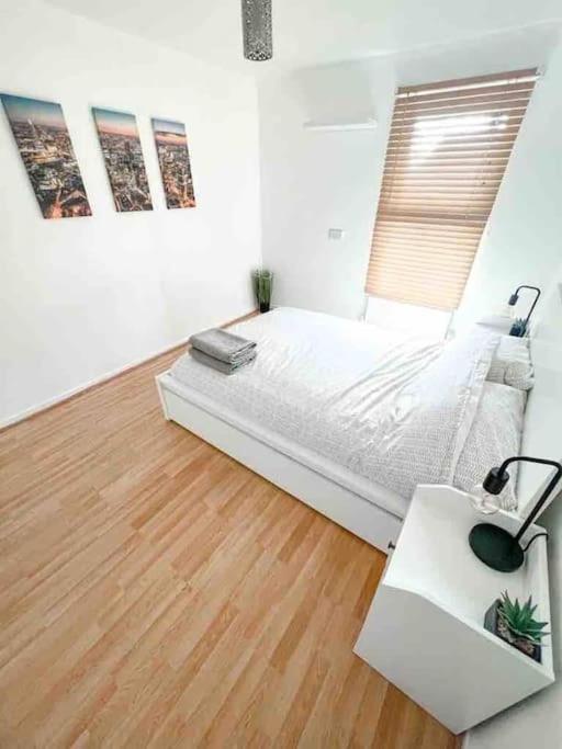 Spacious Two Bedroom Flat London Ngoại thất bức ảnh